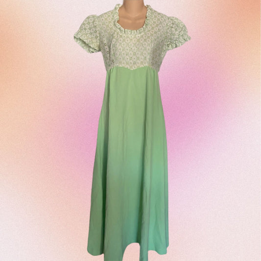 Keylime Eyelet Prairie Dress